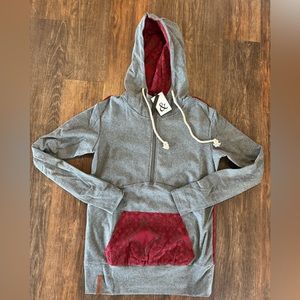 Women’s Ampersand Ave. NWT halfzip sweathsirt